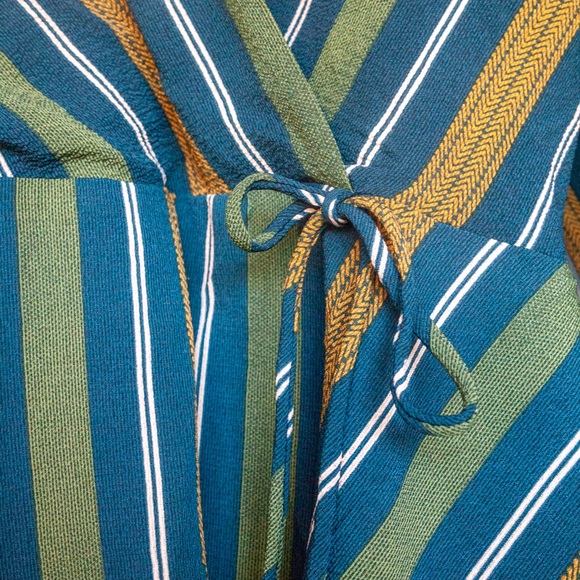 Monteau - Los Angeles Blouse - Size XL - Picture 3 of 4